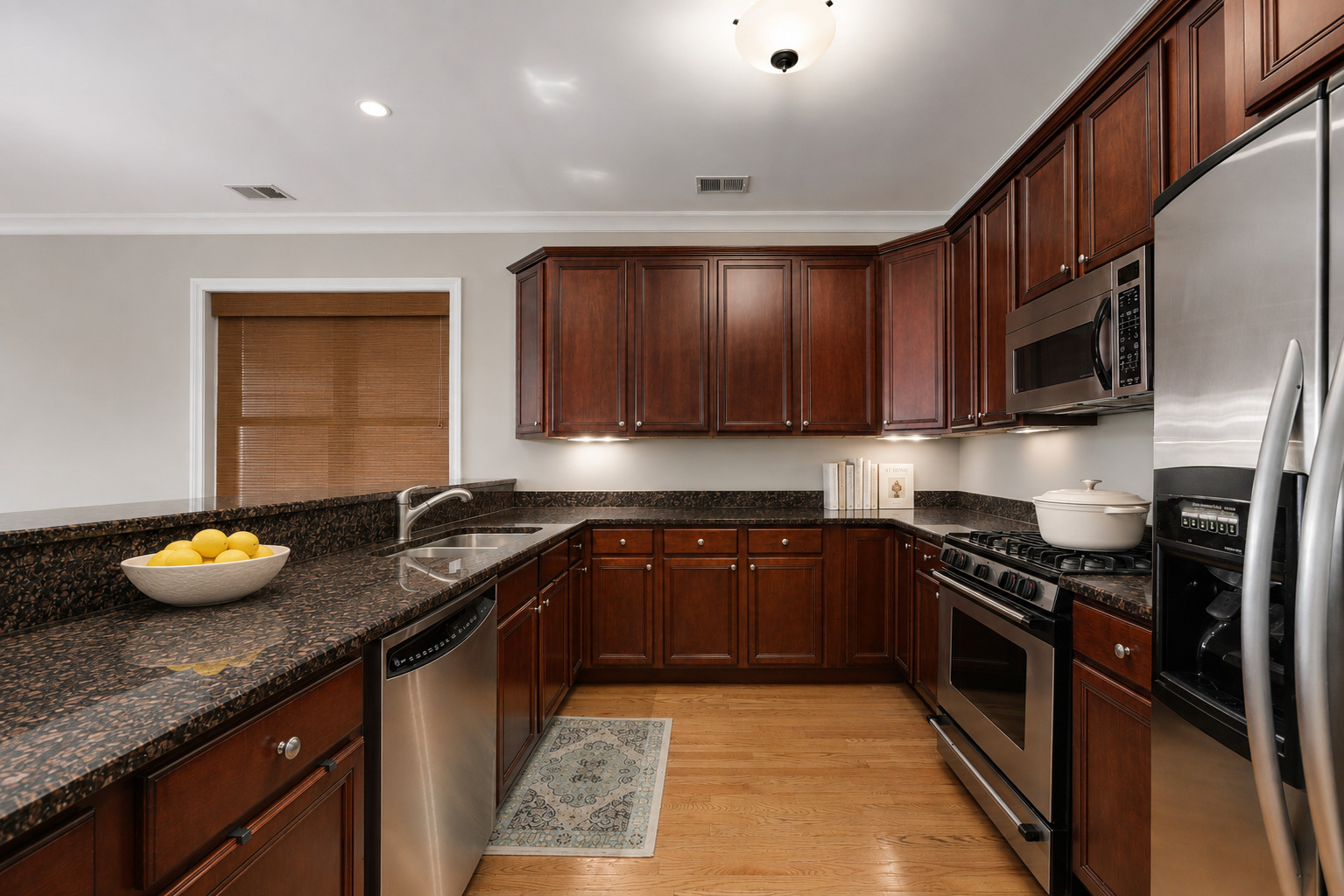 1941 W Armitage Avenue 2e Property Photo 7