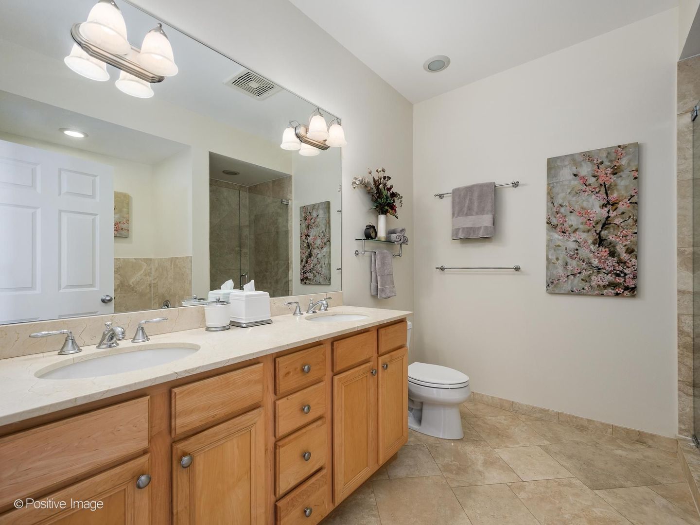 1941 W Armitage Avenue 2e Property Photo 9