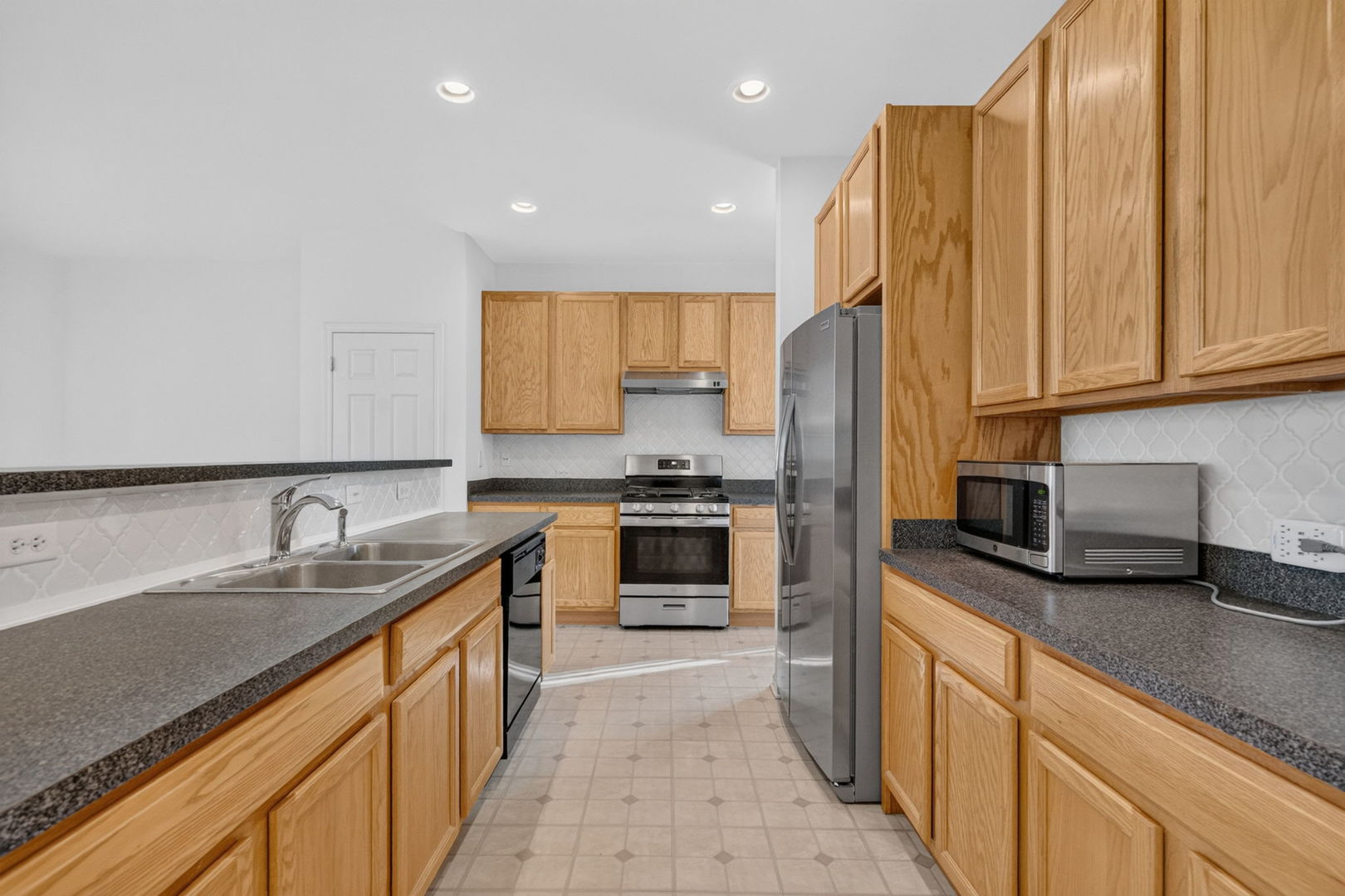 3020 Chalkstone Avenue Property Photo 18