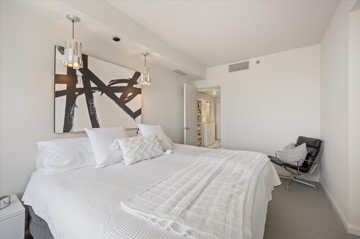 161 E Chicago Avenue 39e Property Photo 15