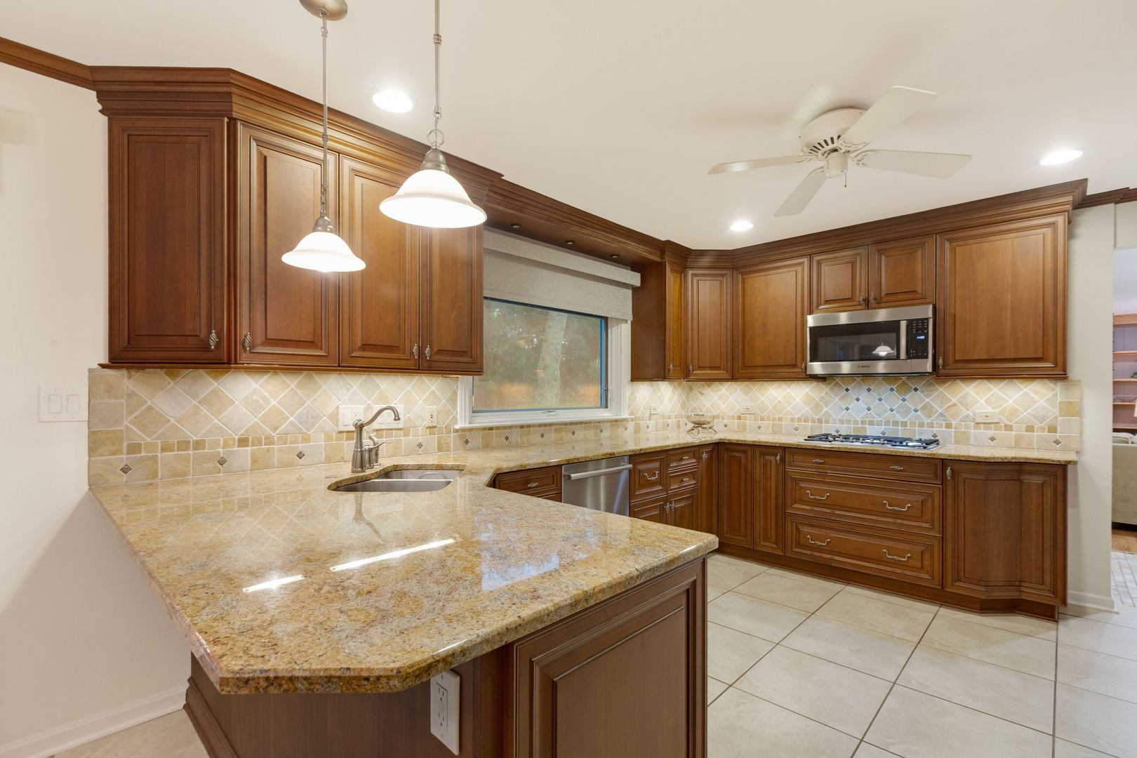 1685 Dartmouth Lane Property Photo 6