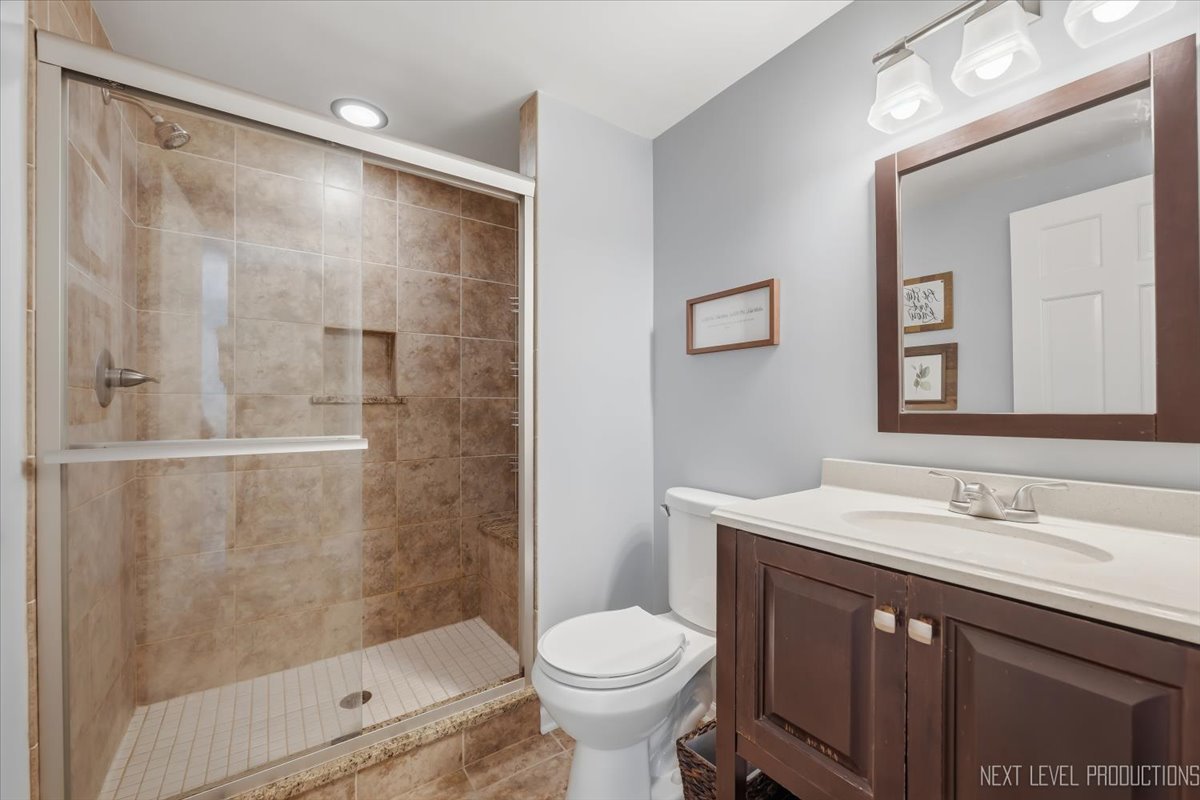 27w403 Melrose Lane Property Photo 17