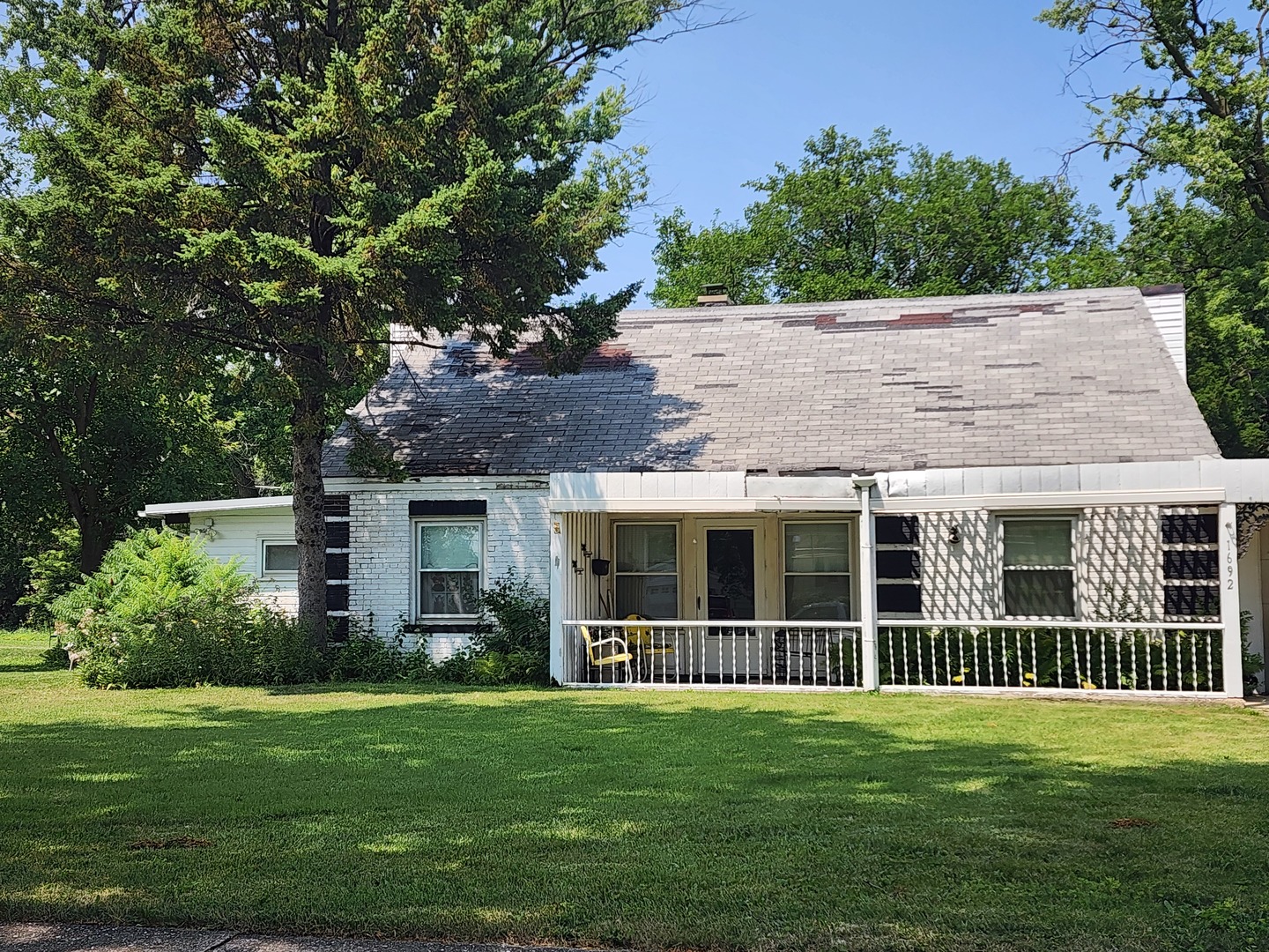 1692 Farwell Avenue Property Photo 1