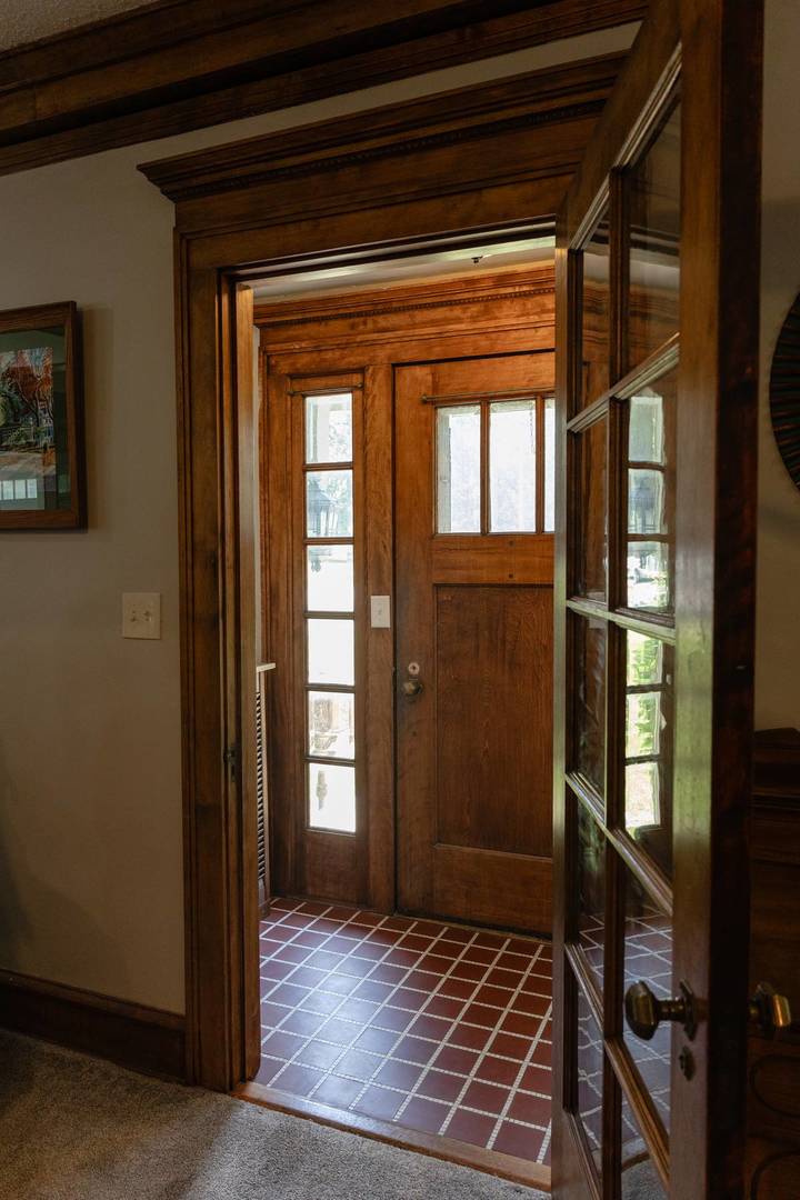 2401 Brady Street Property Photo 25
