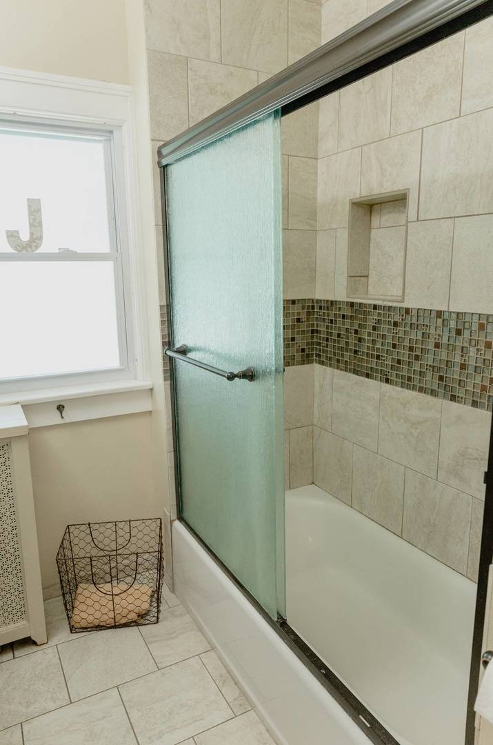 2401 Brady Street Property Photo 27