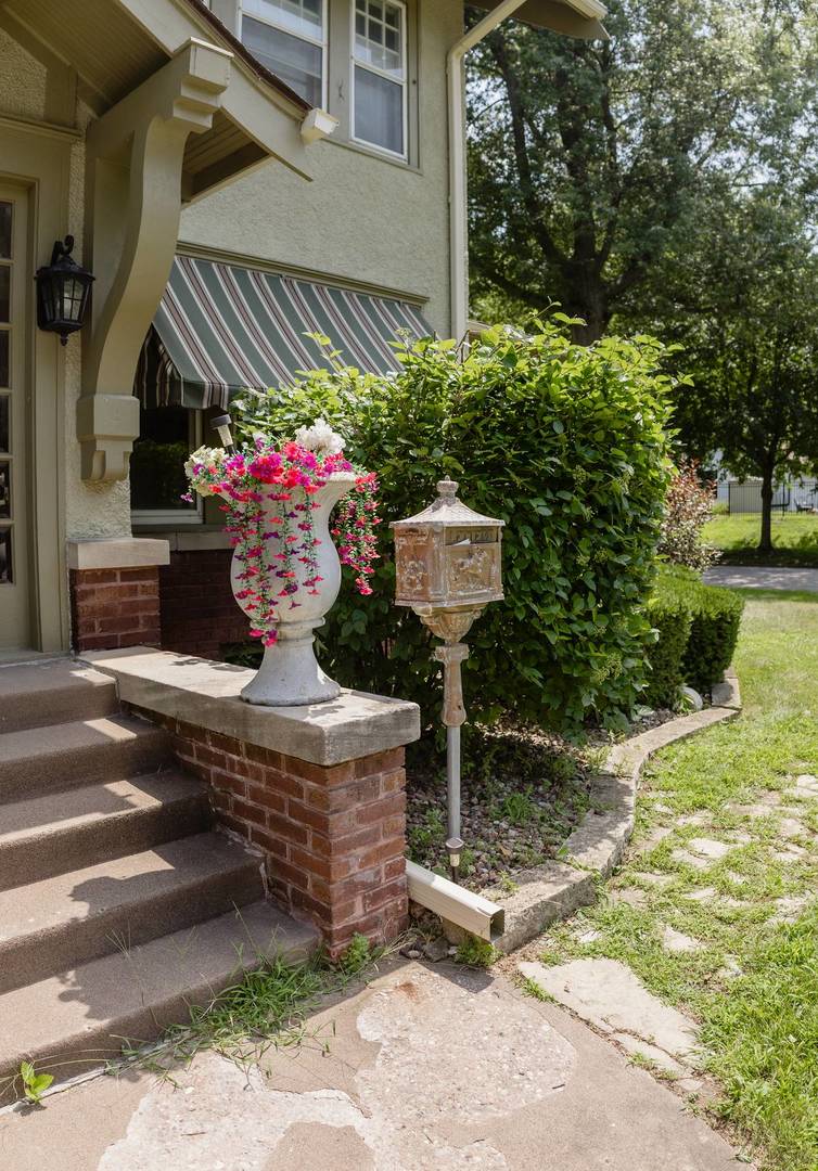 2401 Brady Street Property Photo 48