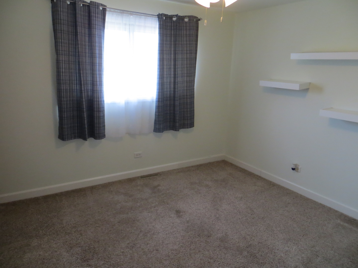 15612 Lockwood Avenue Property Photo 23