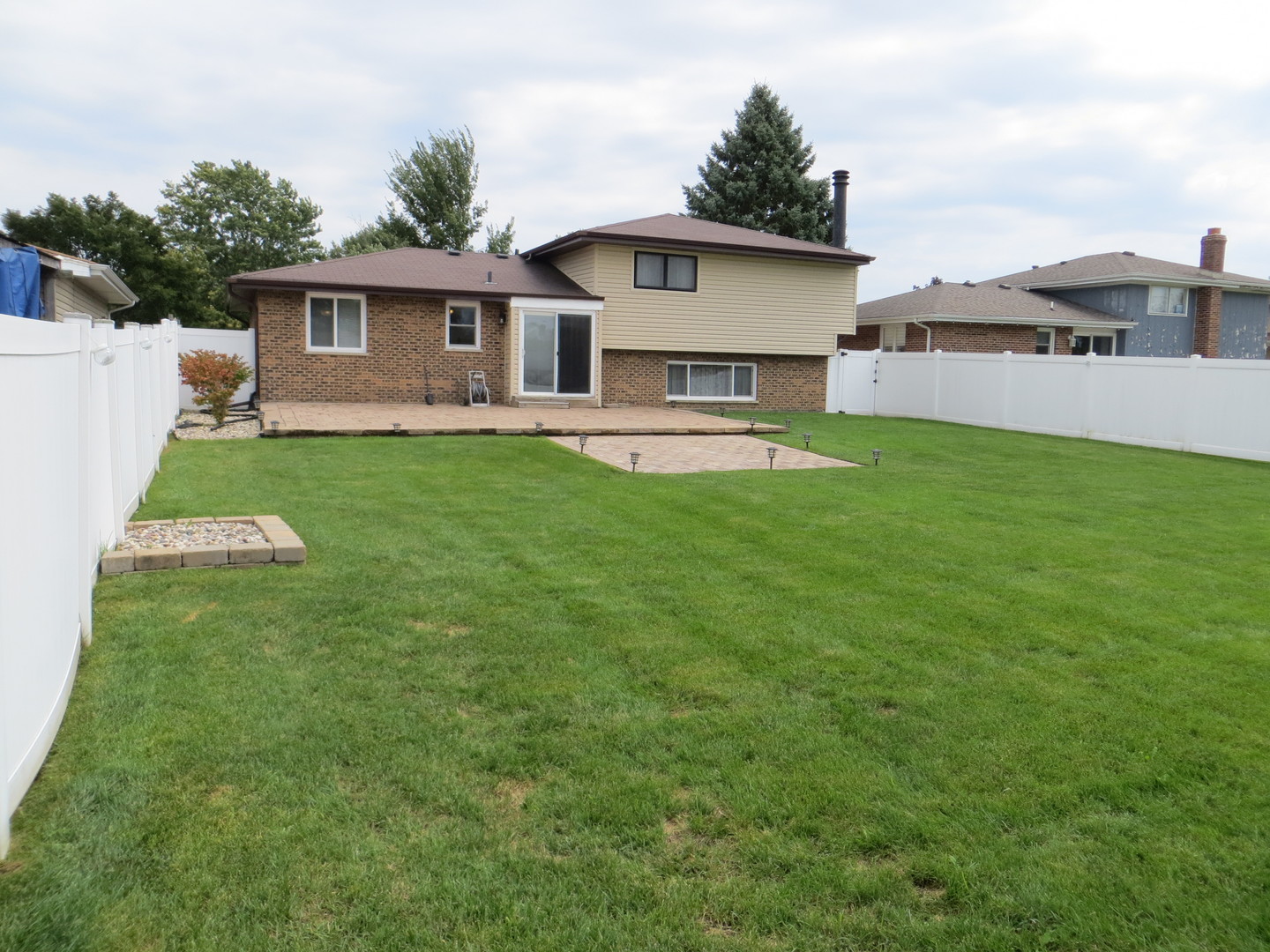 15612 Lockwood Avenue Property Photo 28