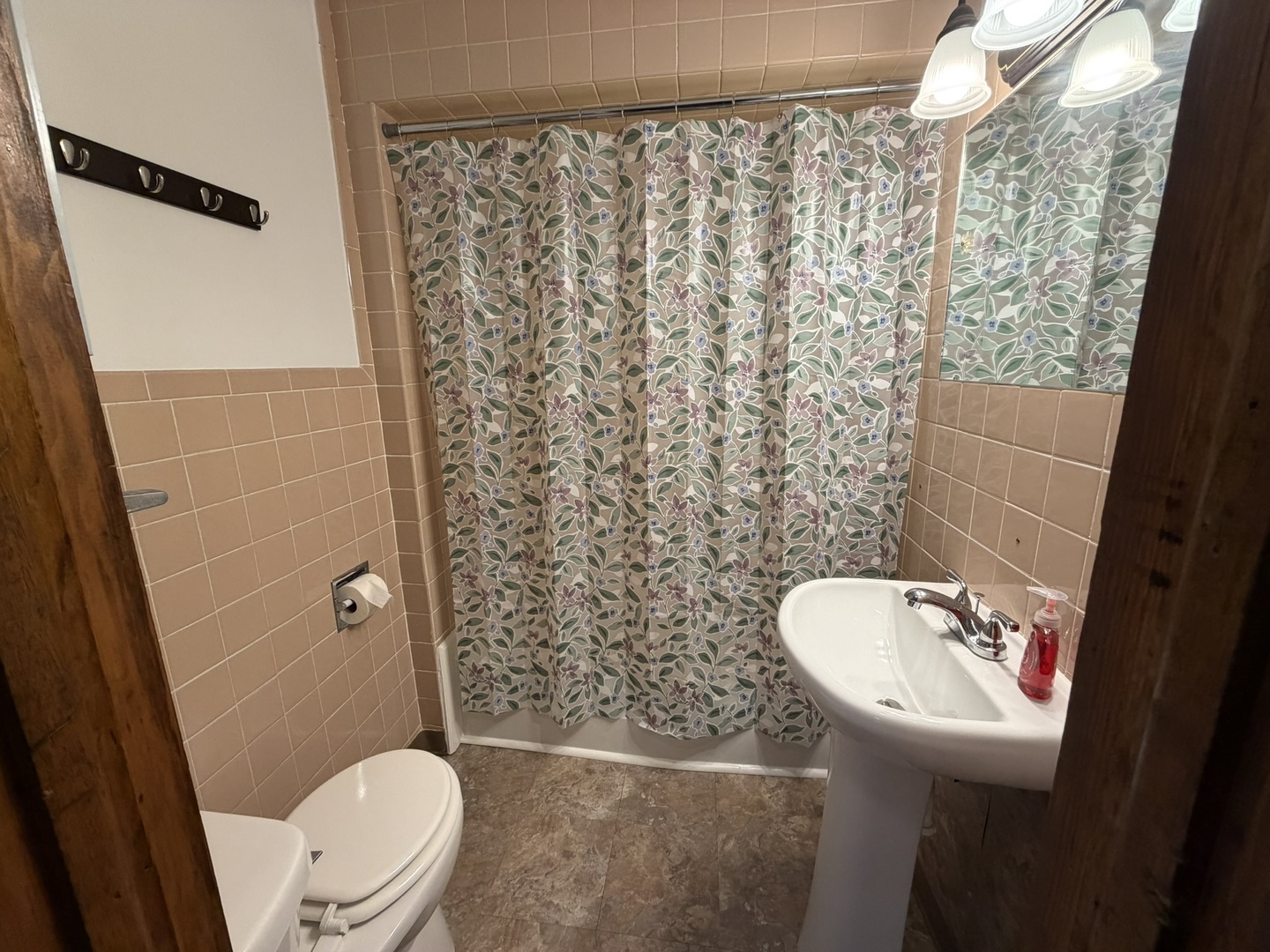 540 W 3rd Street Property Photo 12