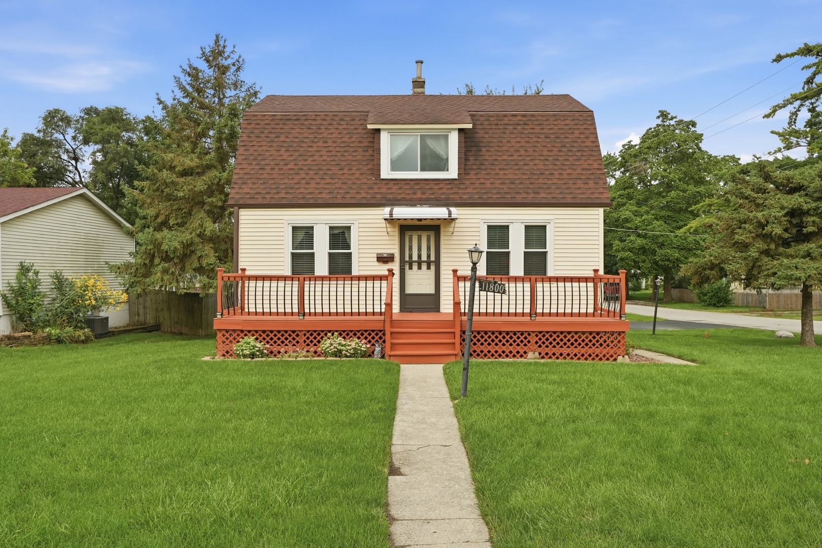 11800 S Millard Avenue Property Photo 1