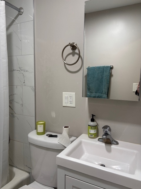 4703 N Winchester Avenue Property Photo 11