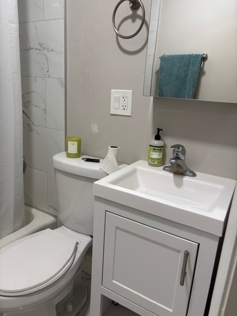 4703 N Winchester Avenue Property Photo 12