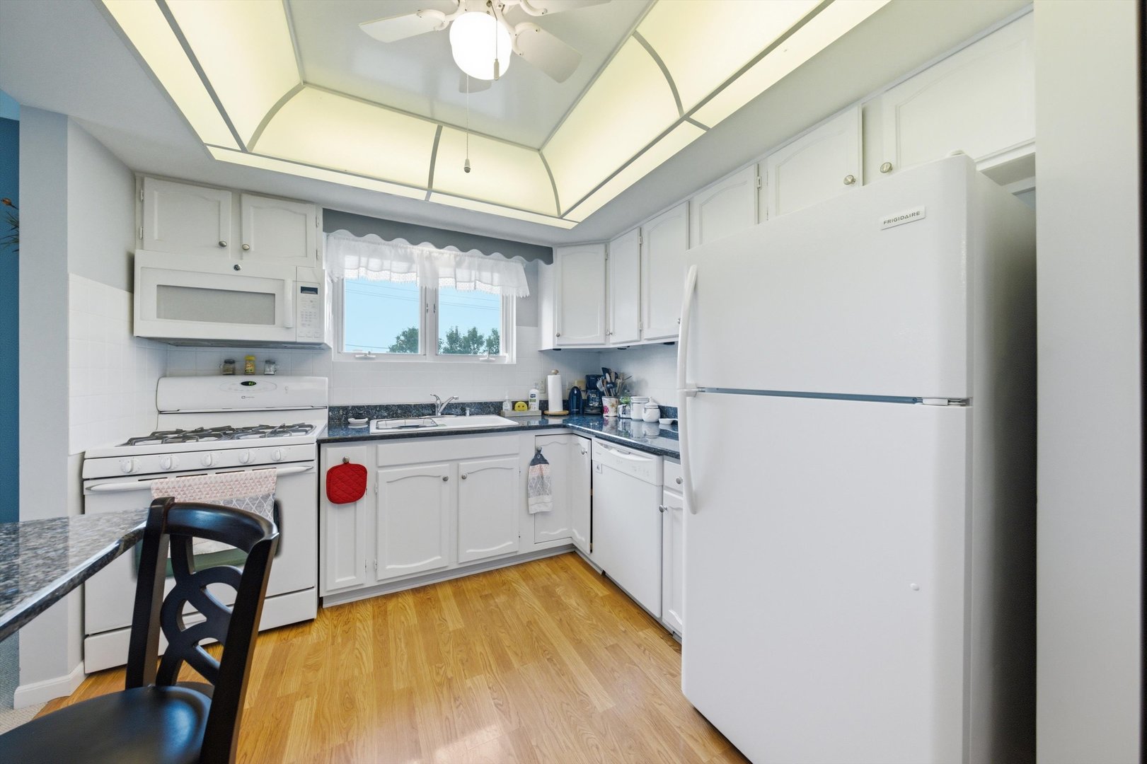 4500 W 93rd Street 1a Property Photo 10