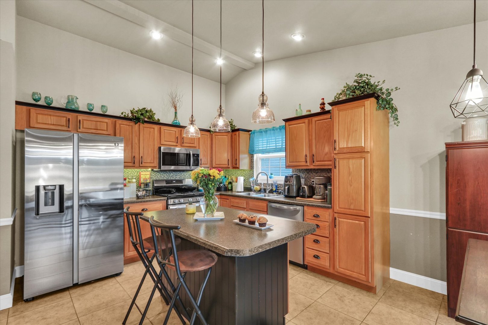 2705 N Skyline Drive Property Photo 10