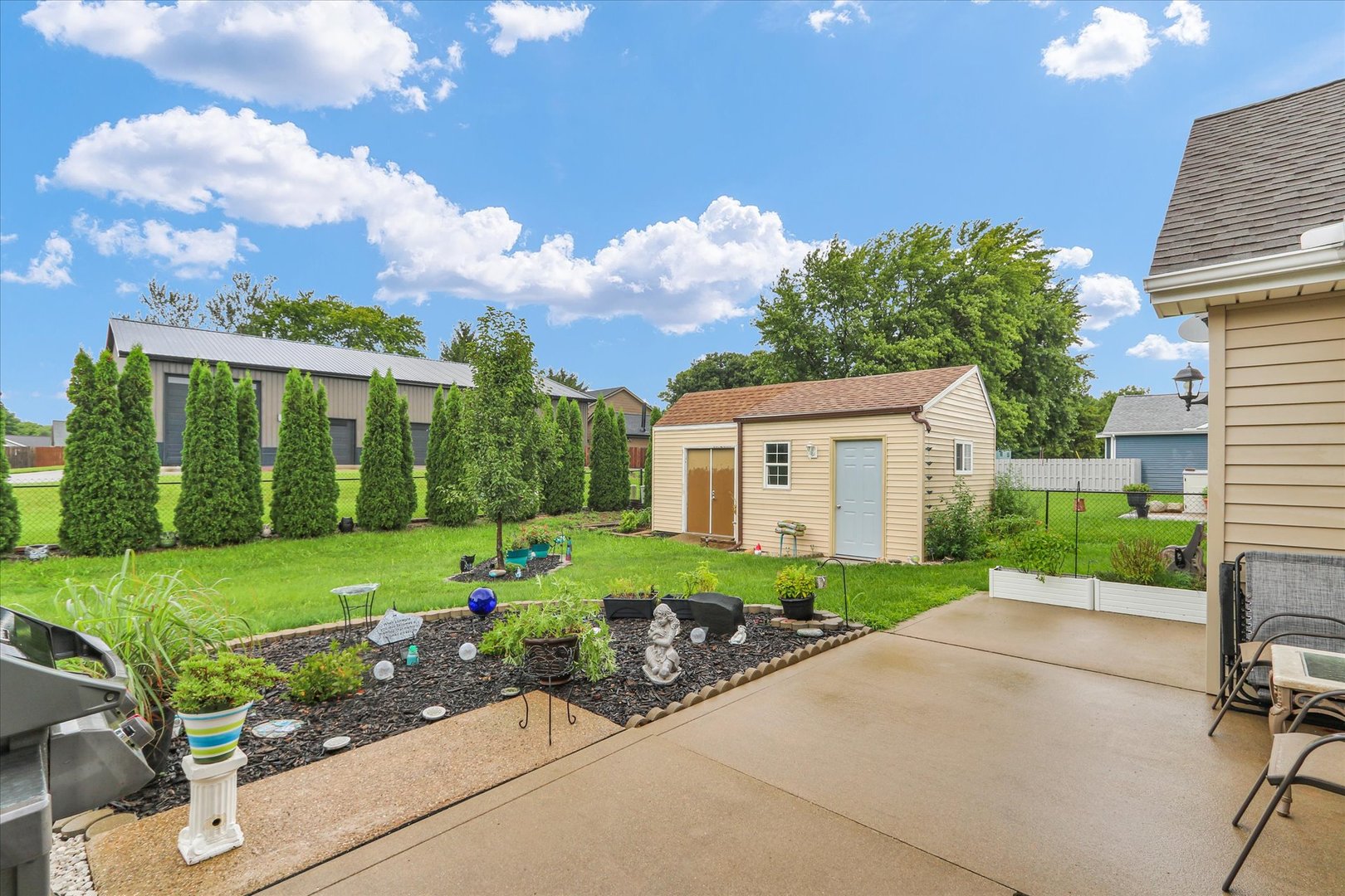 2705 N Skyline Drive Property Photo 26