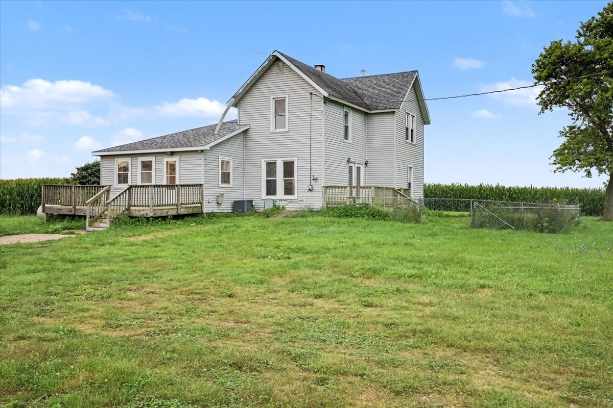 24614 E 1900 North Road Property Photo 2
