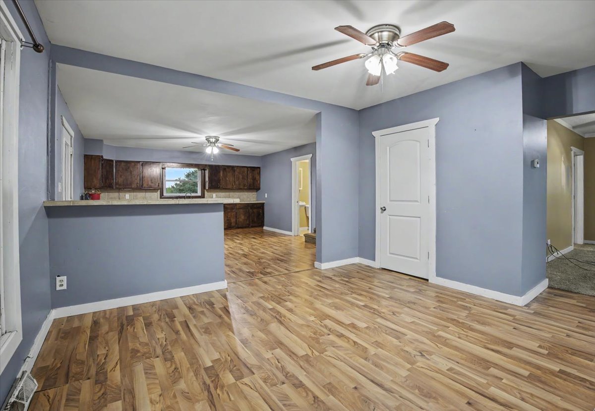 24614 E 1900 North Road Property Photo 19