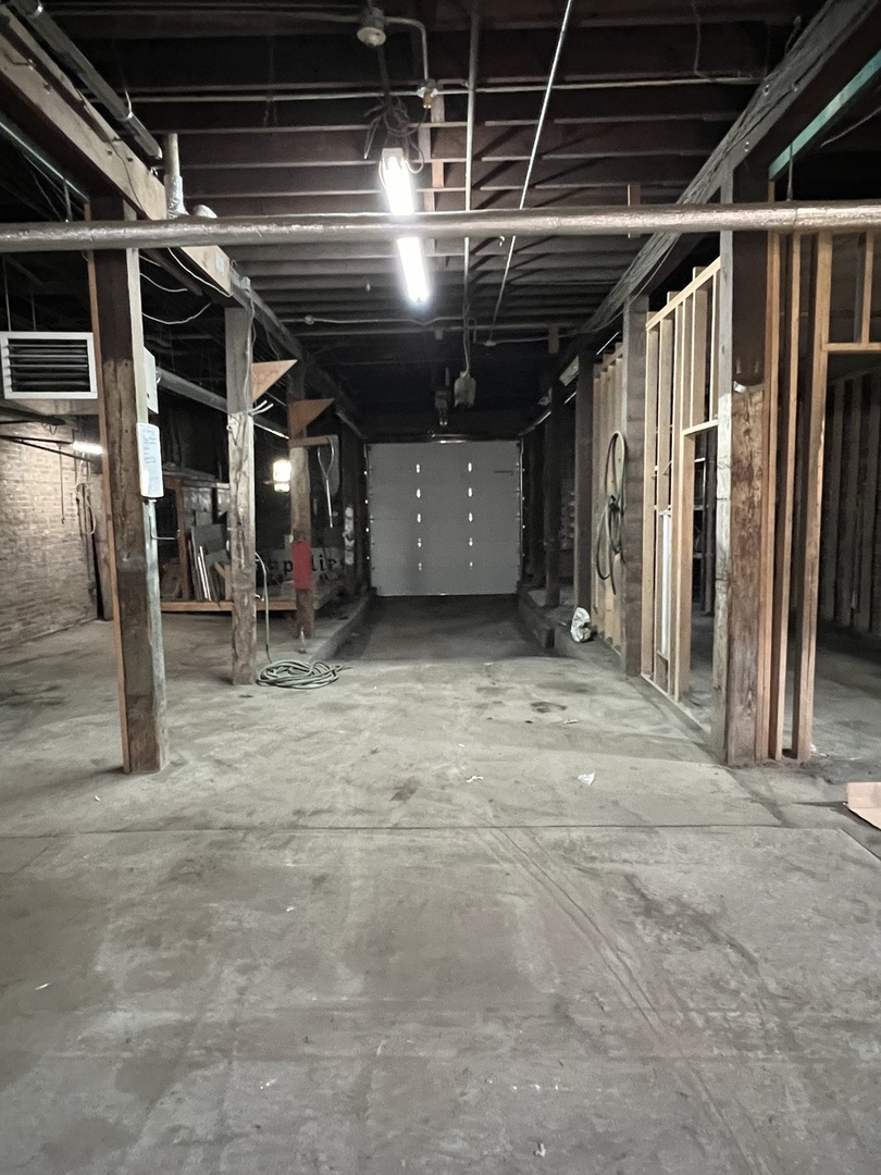 1101 16th Avenue Property Photo 3