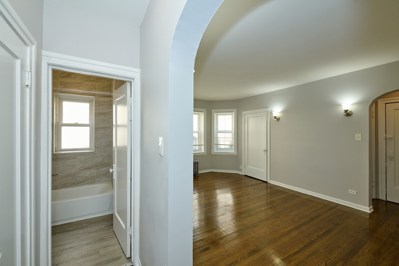 6322 N Albany Avenue 1w Property Photo 6