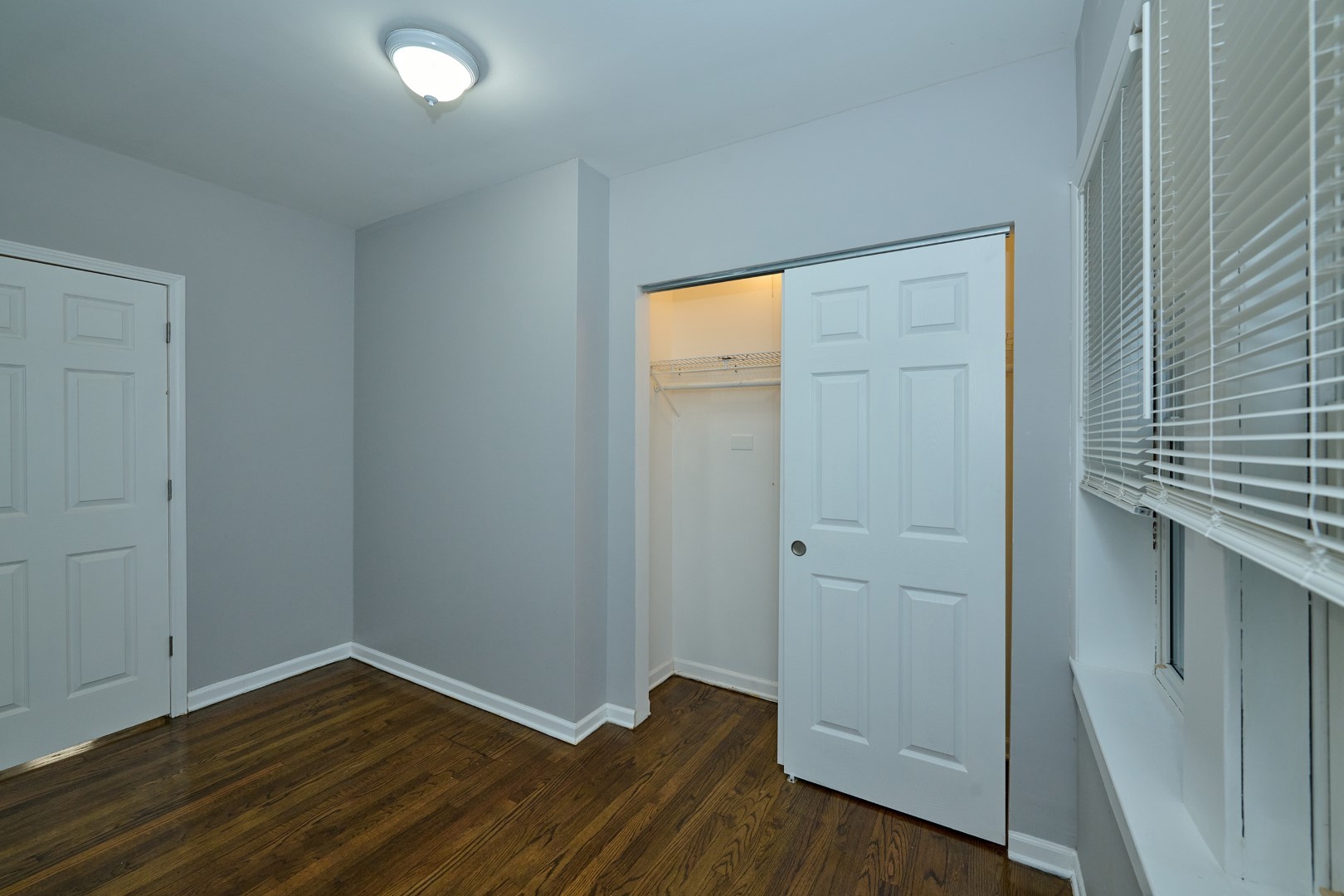 6322 N Albany Avenue 1w Property Photo 7
