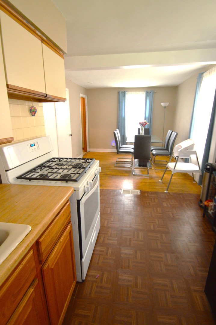 1916 N Taft Avenue Property Photo 8