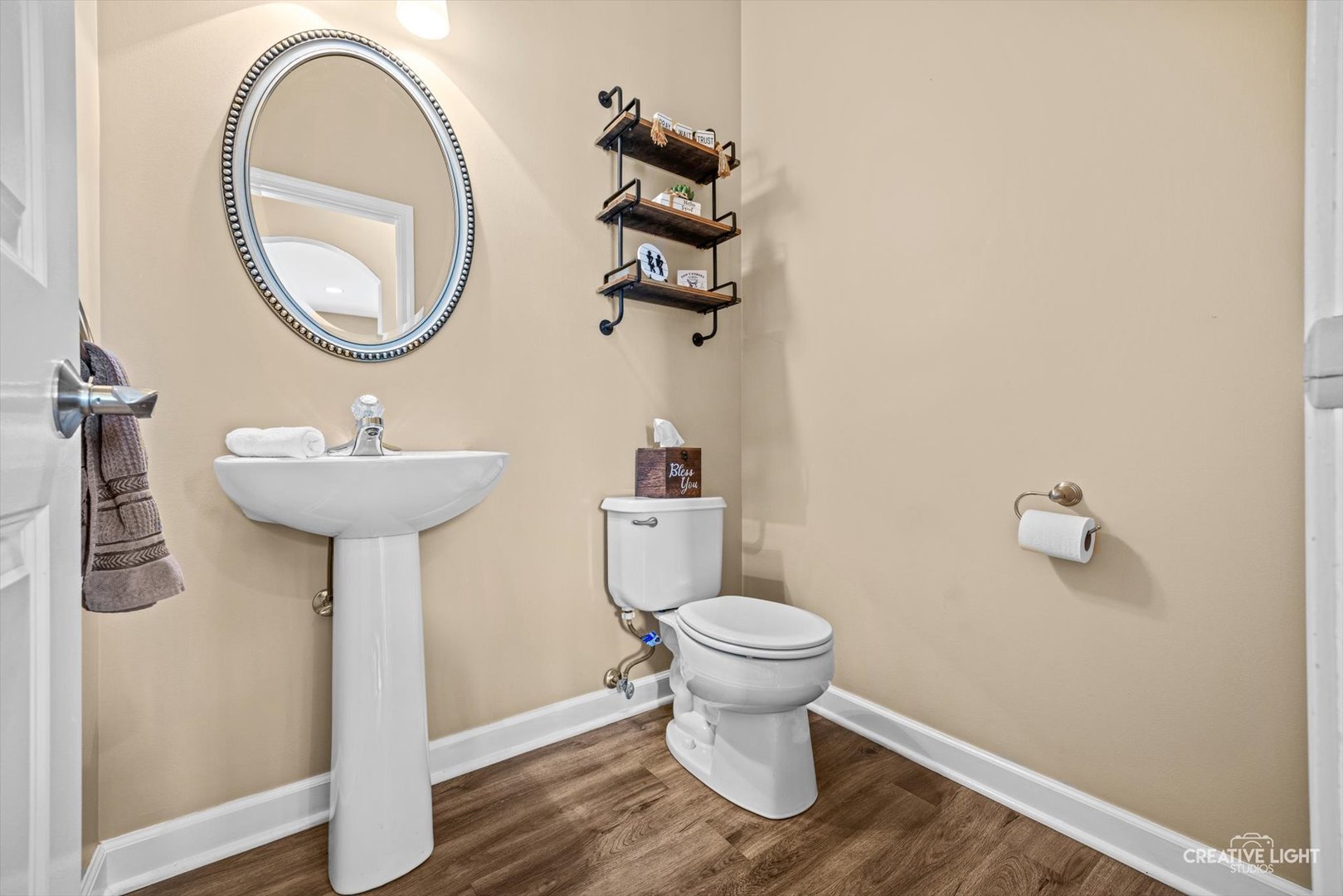 2562 N Jade Avenue Property Photo 14