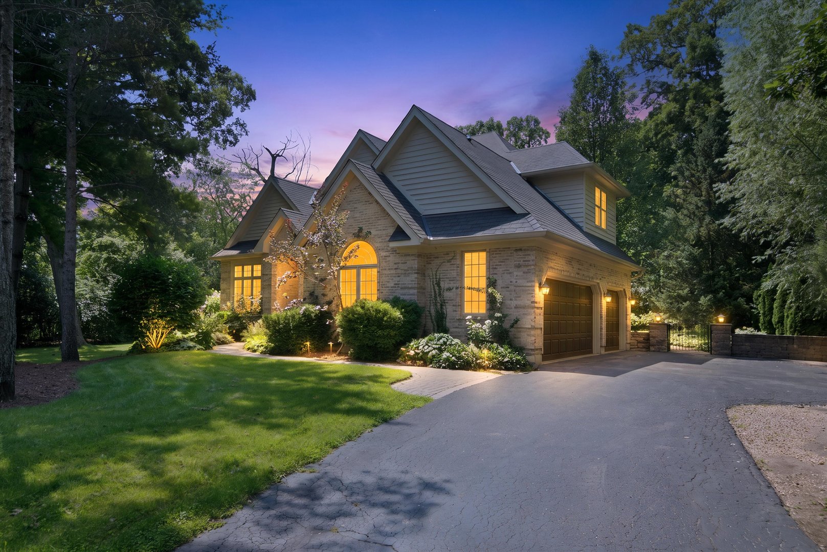 2523 Forest Court Property Photo 1