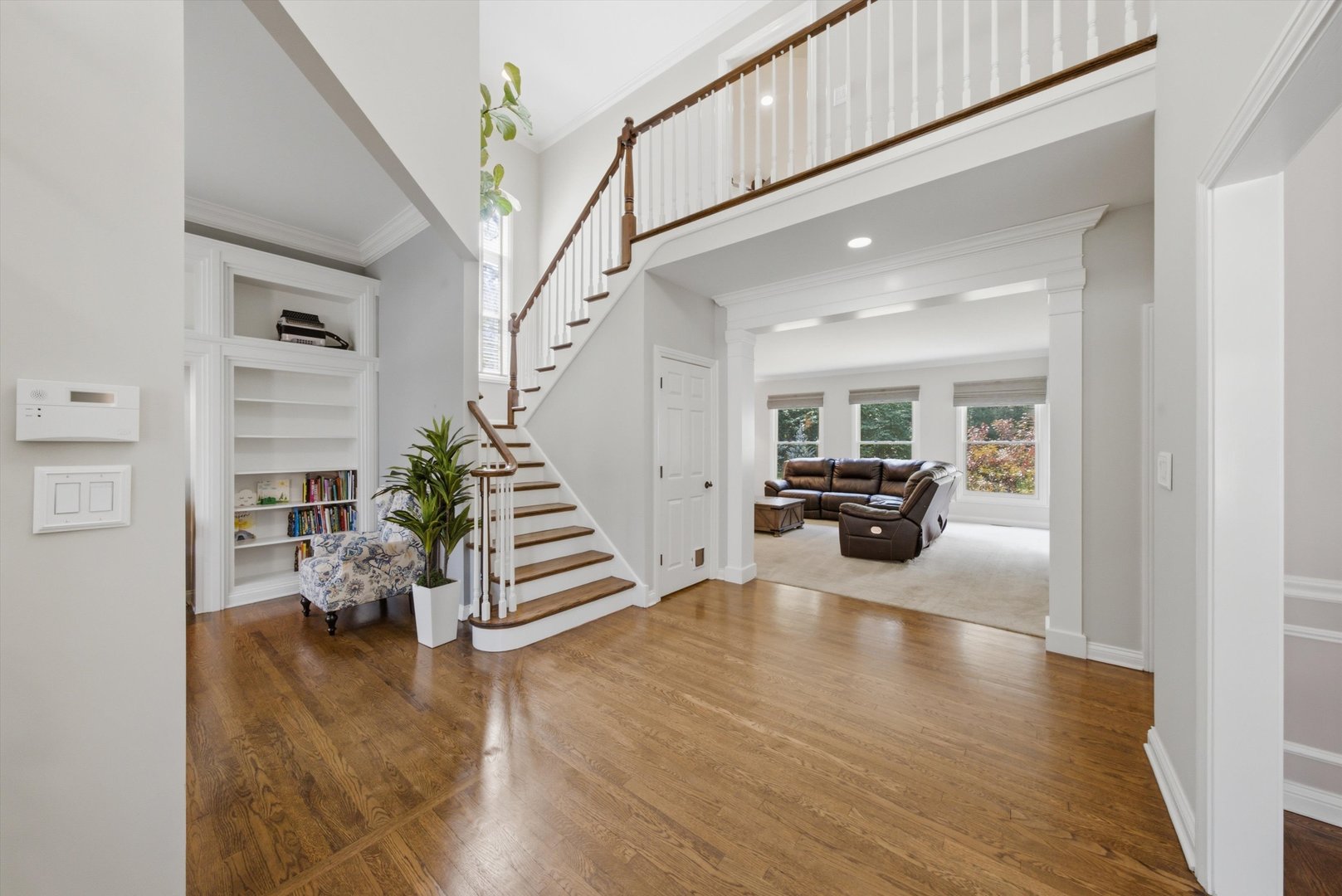 2523 Forest Court Property Photo 4