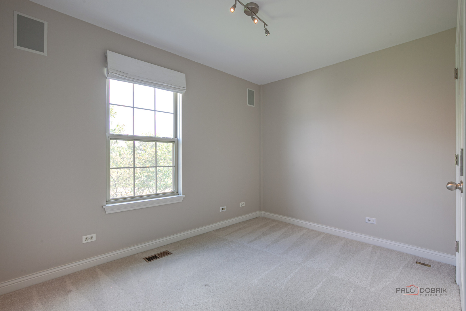 2670 W Lake Avenue 2670 Property Photo 19