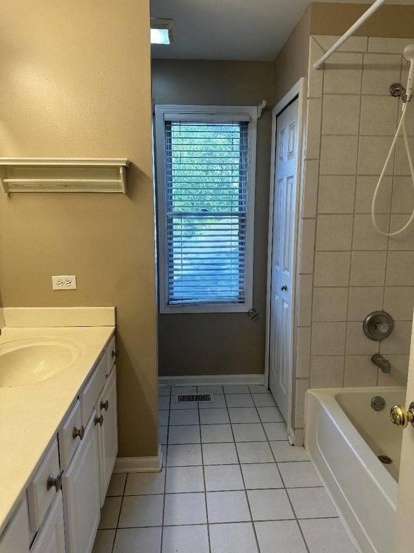 5490 Fox Path Lane Property Photo 9