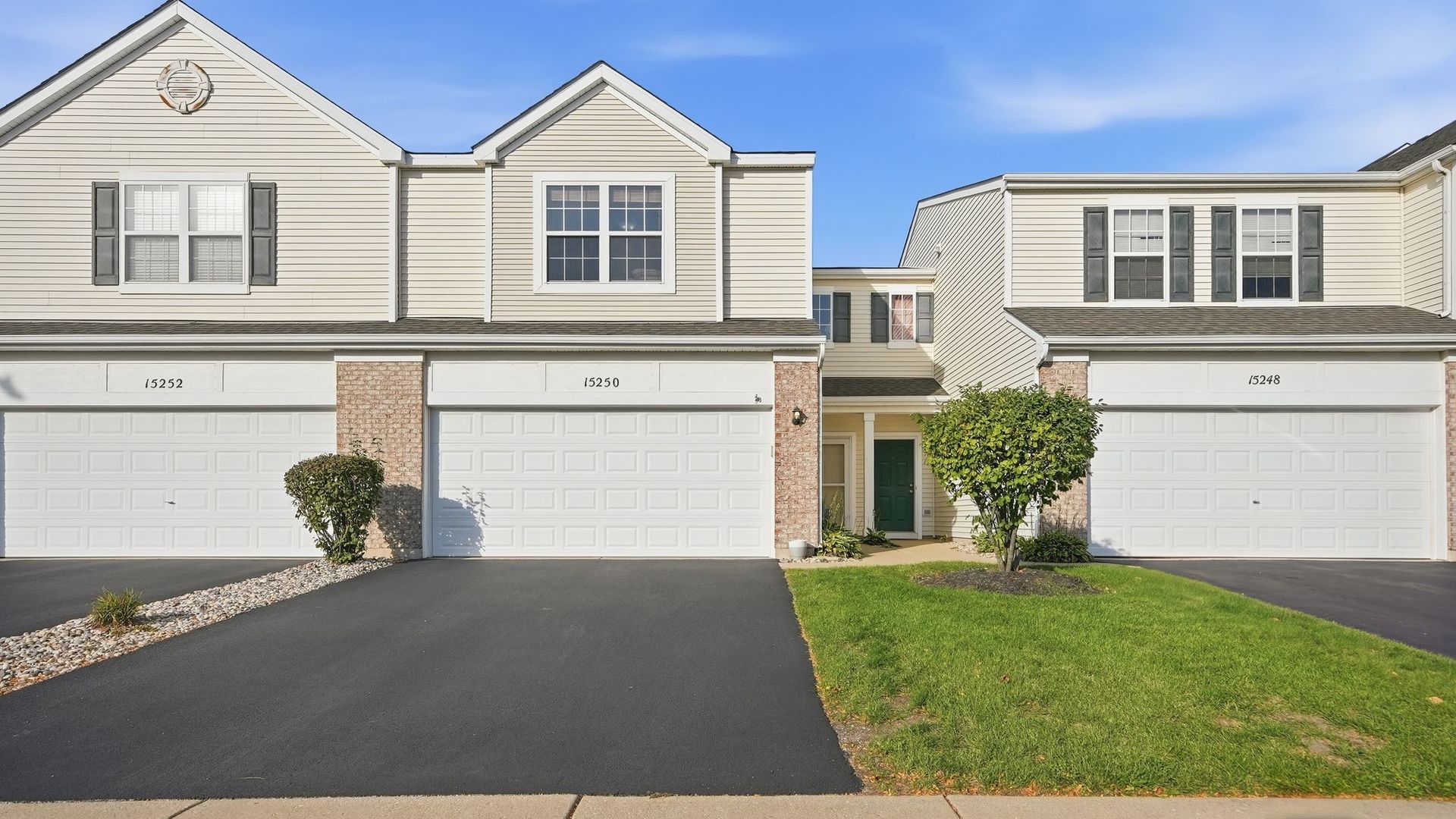 15250 Kenmare Circle 15250 Property Photo 1