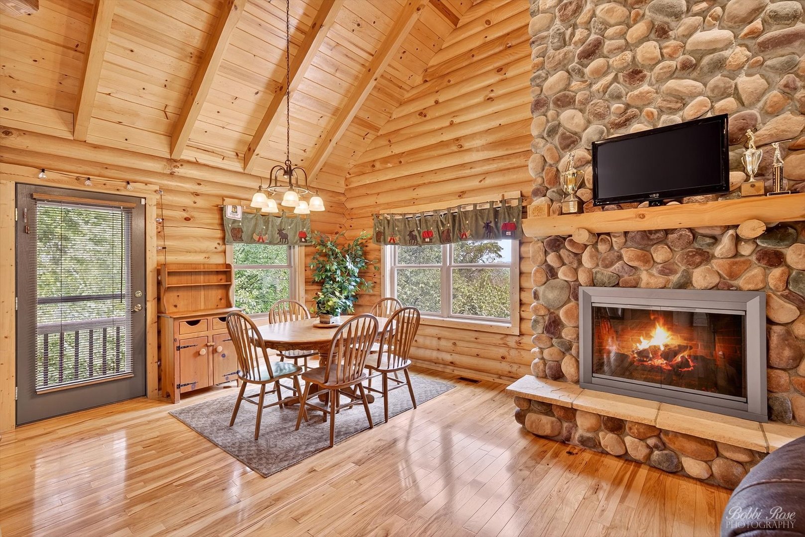 1334 Hillside View Property Photo 7