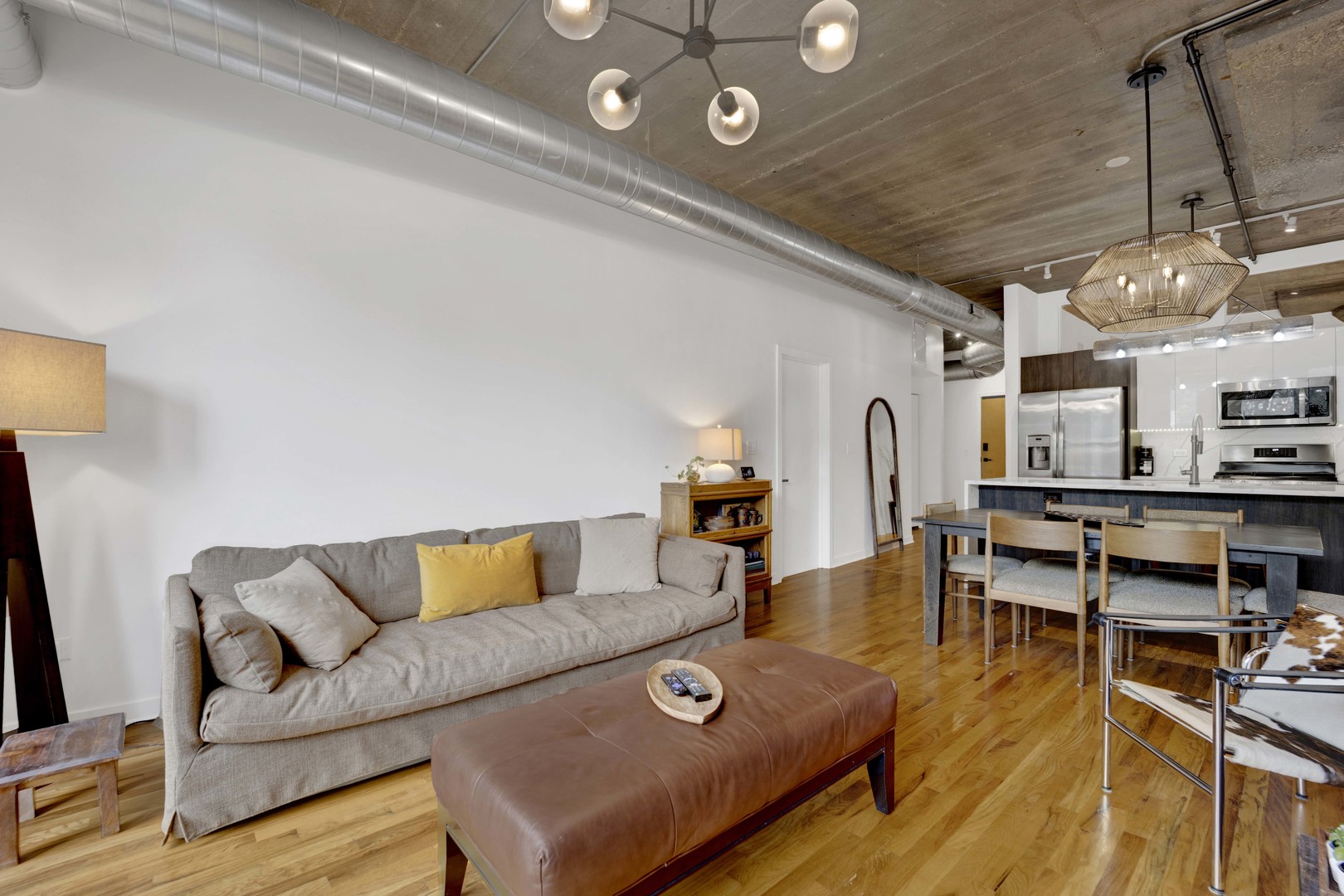 1151 W 15th Street 237 Property Photo 6