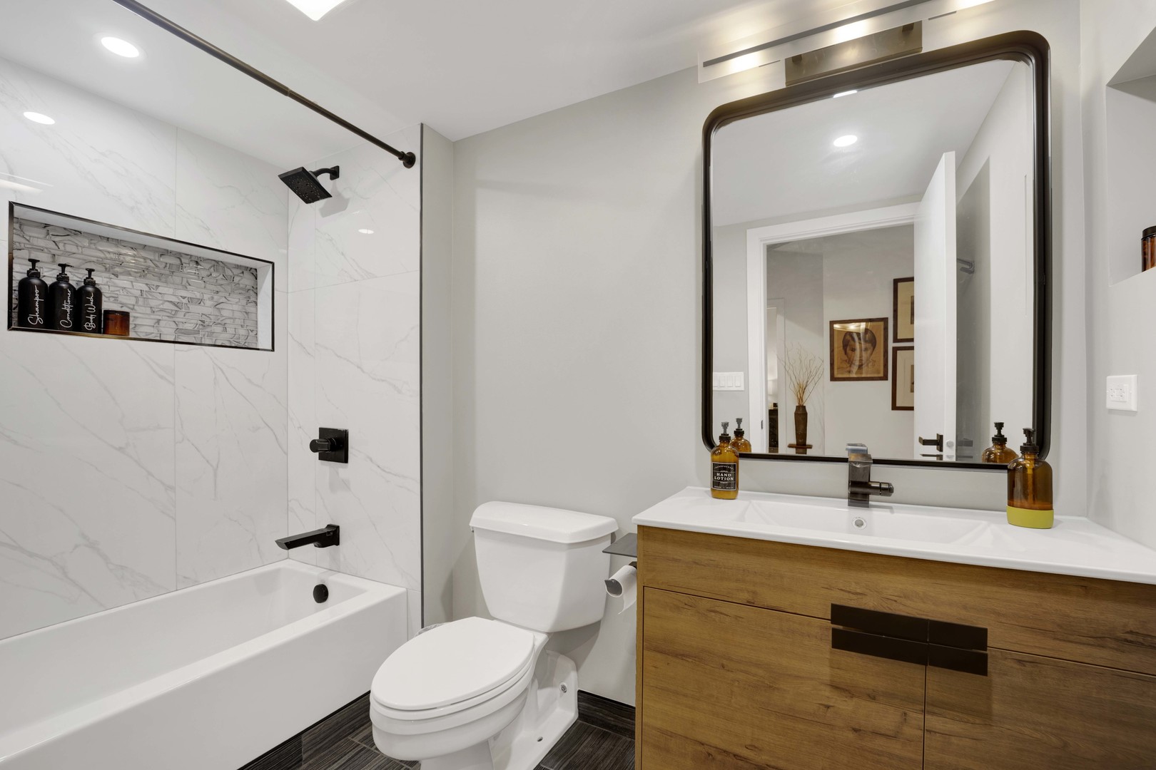 1151 W 15th Street 237 Property Photo 15