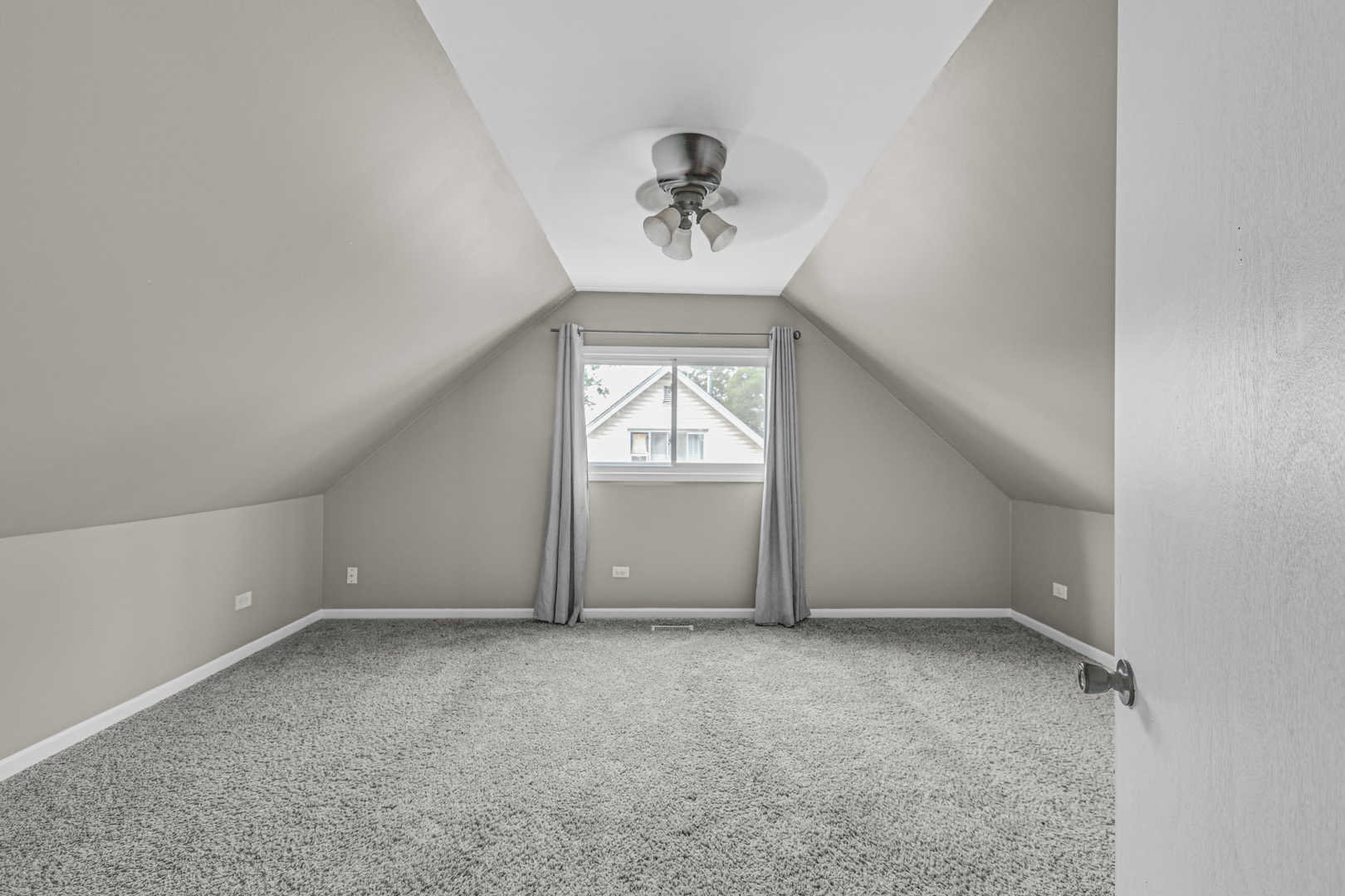 181 Craig Drive Property Photo 13