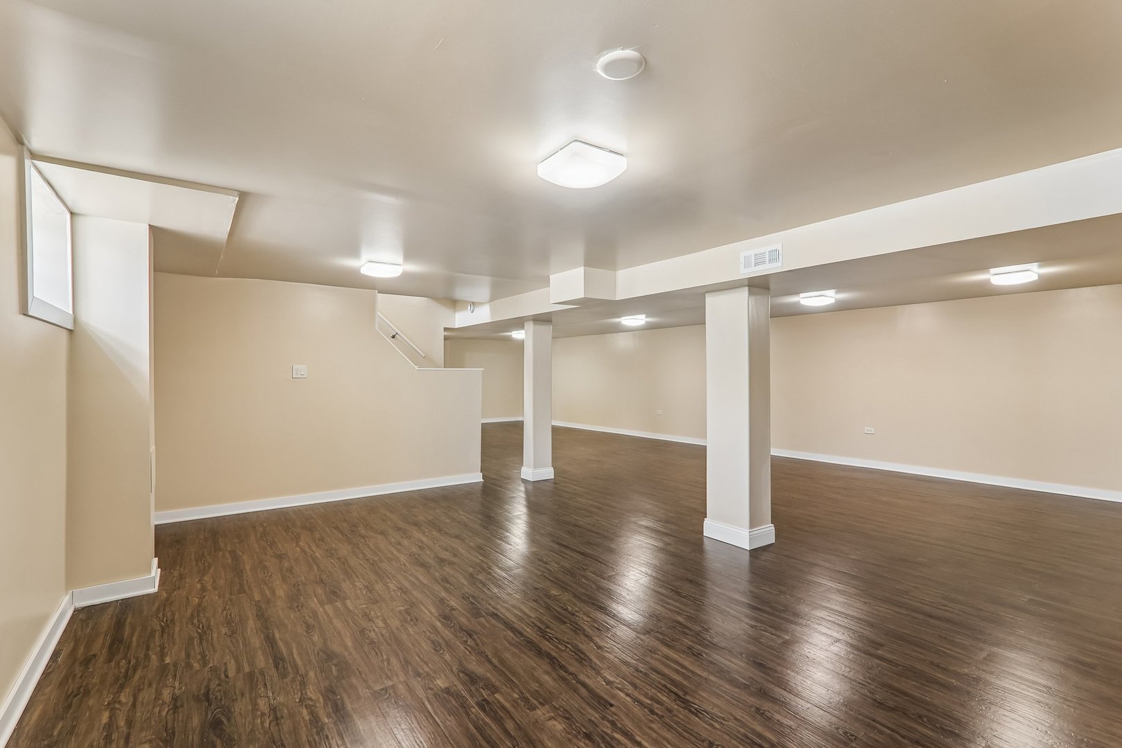 812 N Lincoln Street Property Photo 21