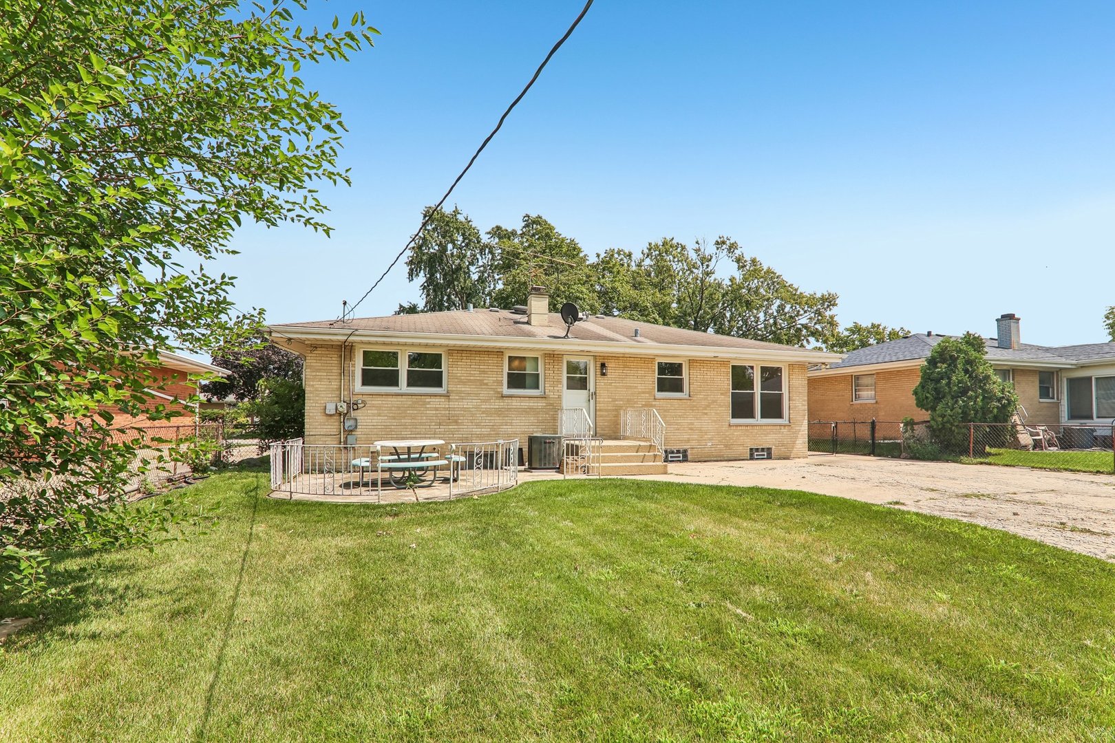812 N Lincoln Street Property Photo 31