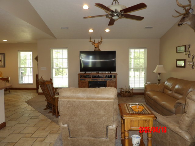 175 Quails Run Lane Property Photo 9
