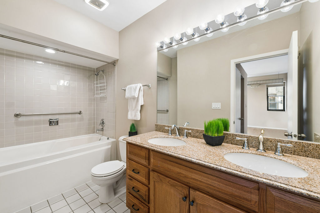 811 S Lytle Street 416 Property Photo 10