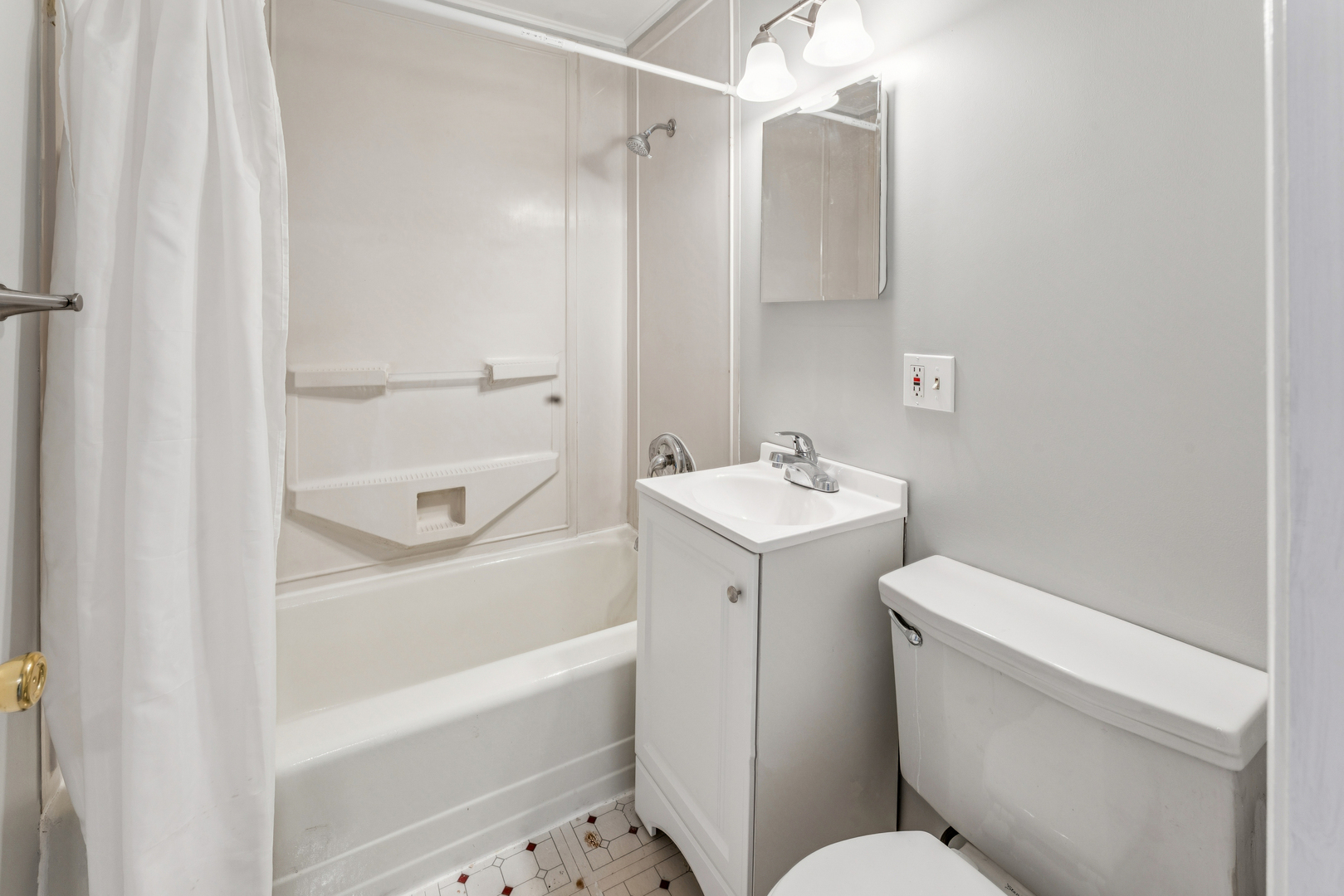 1484 N Hicks Road Property Photo 16