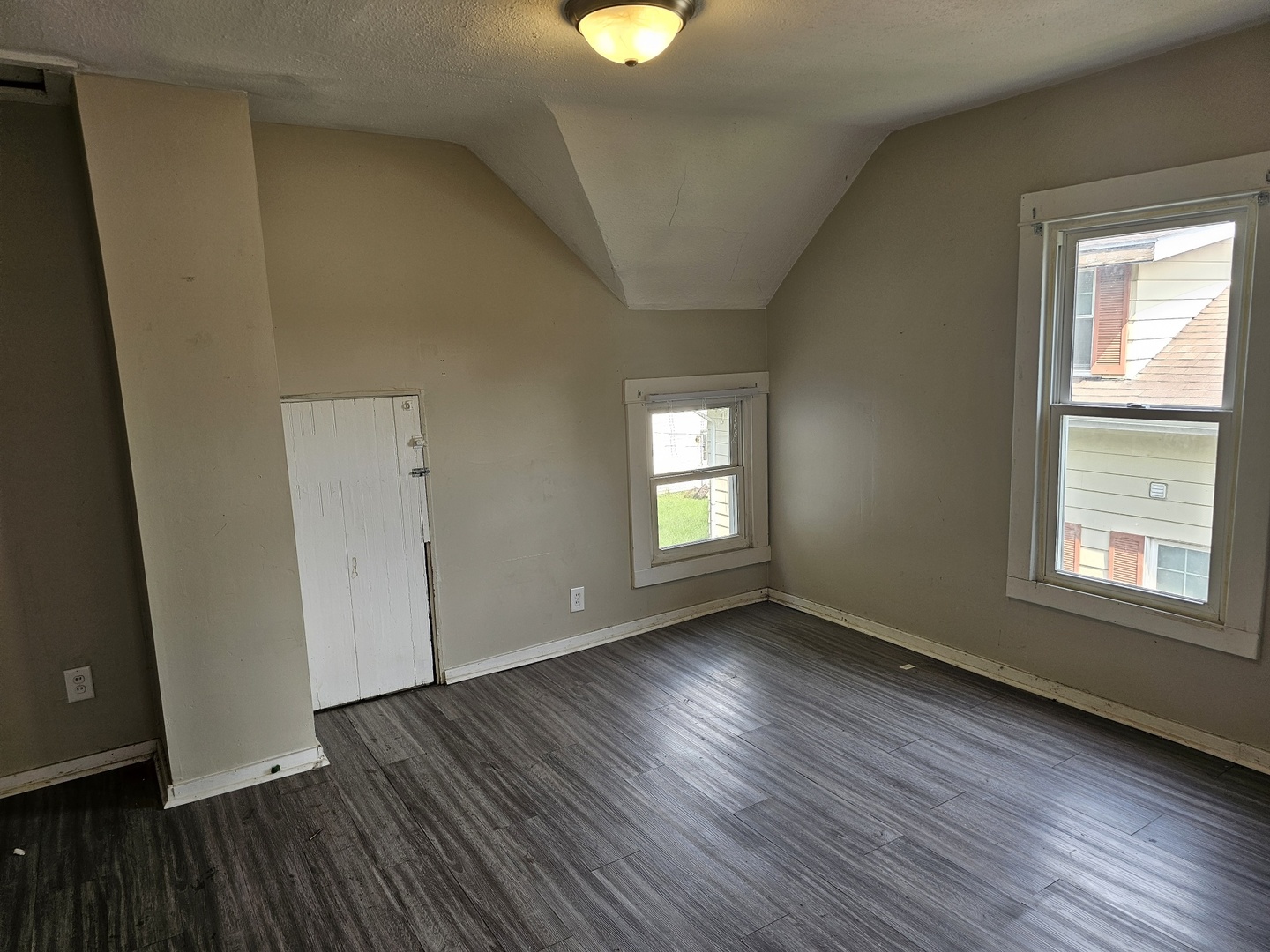 1410 40 Street Property Photo 6