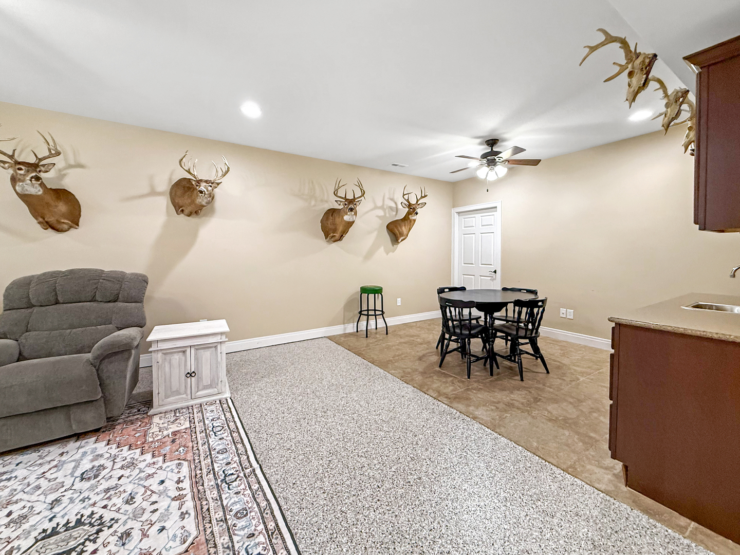 217 N Pointe Drive Property Photo 42