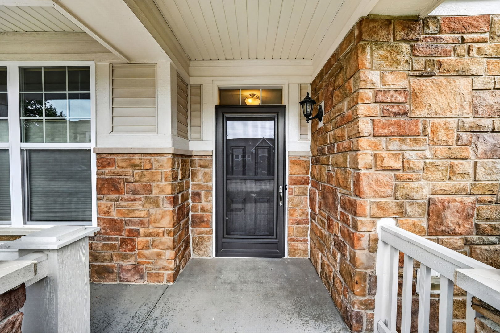 2603 Avondale Circle Property Photo 7