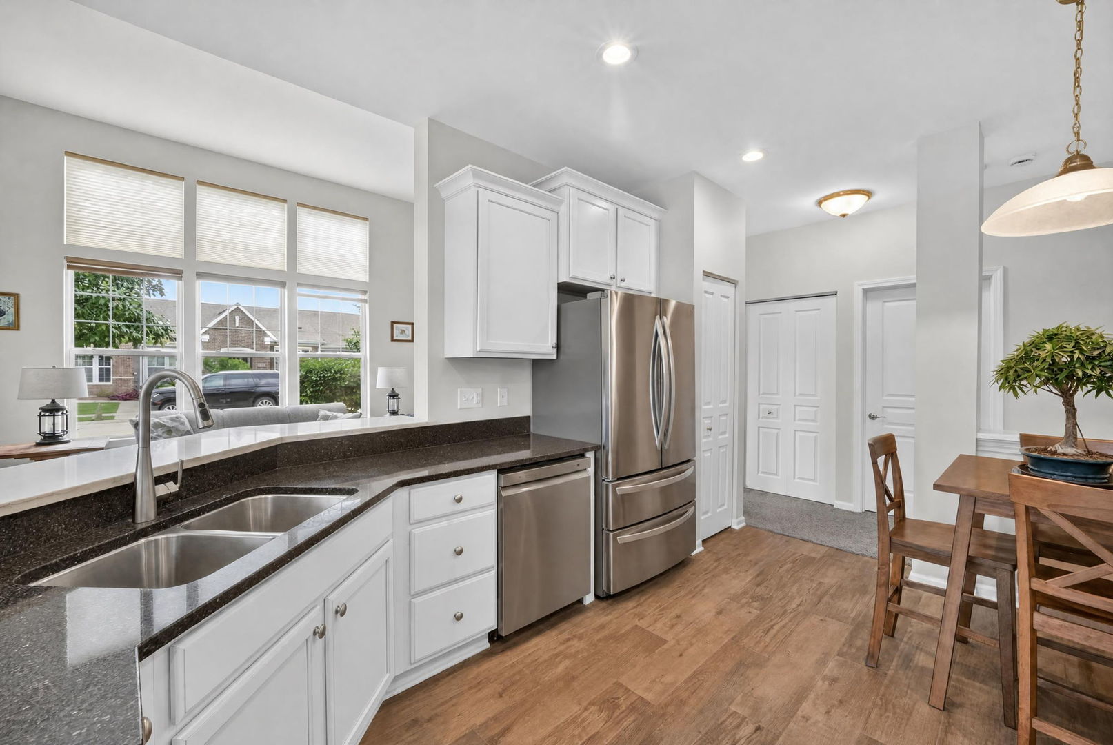 2603 Avondale Circle Property Photo 15