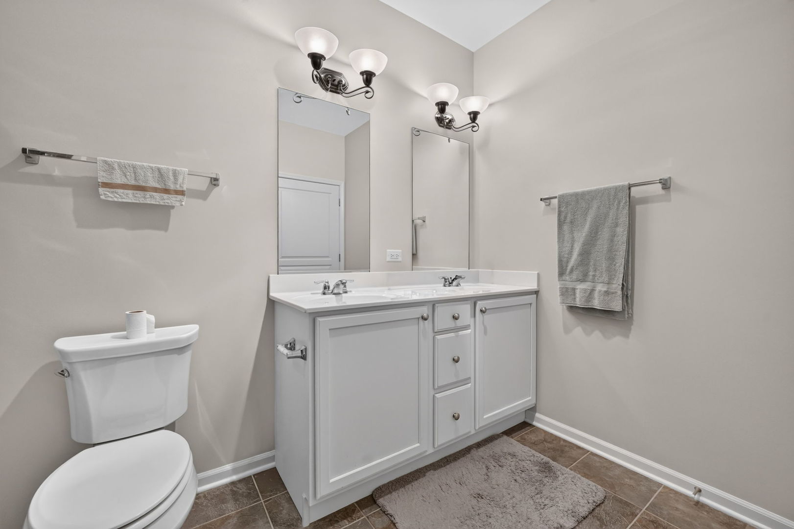 2603 Avondale Circle Property Photo 21