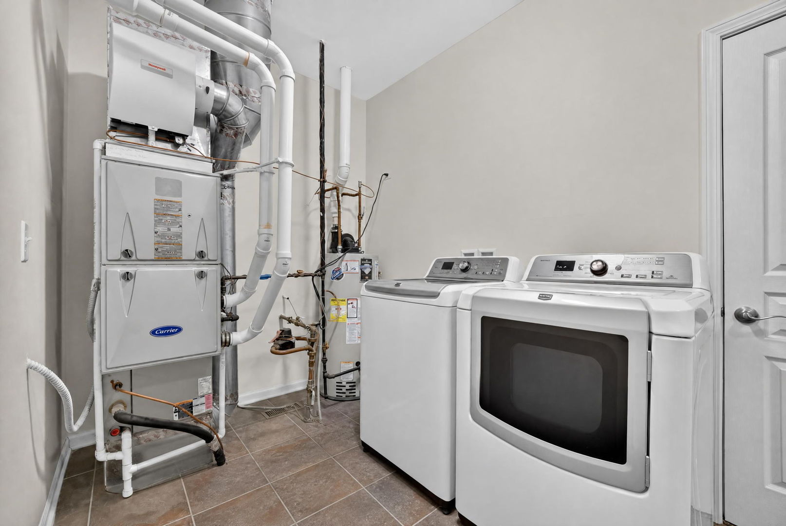 2603 Avondale Circle Property Photo 26