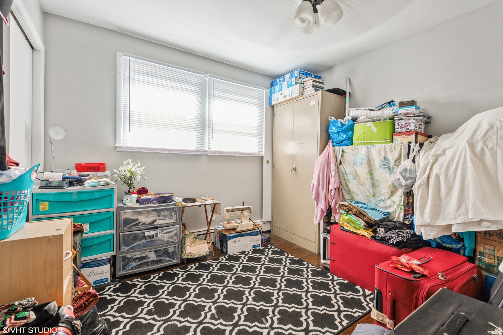 6331 N Fairfield Avenue 203 Property Photo 7