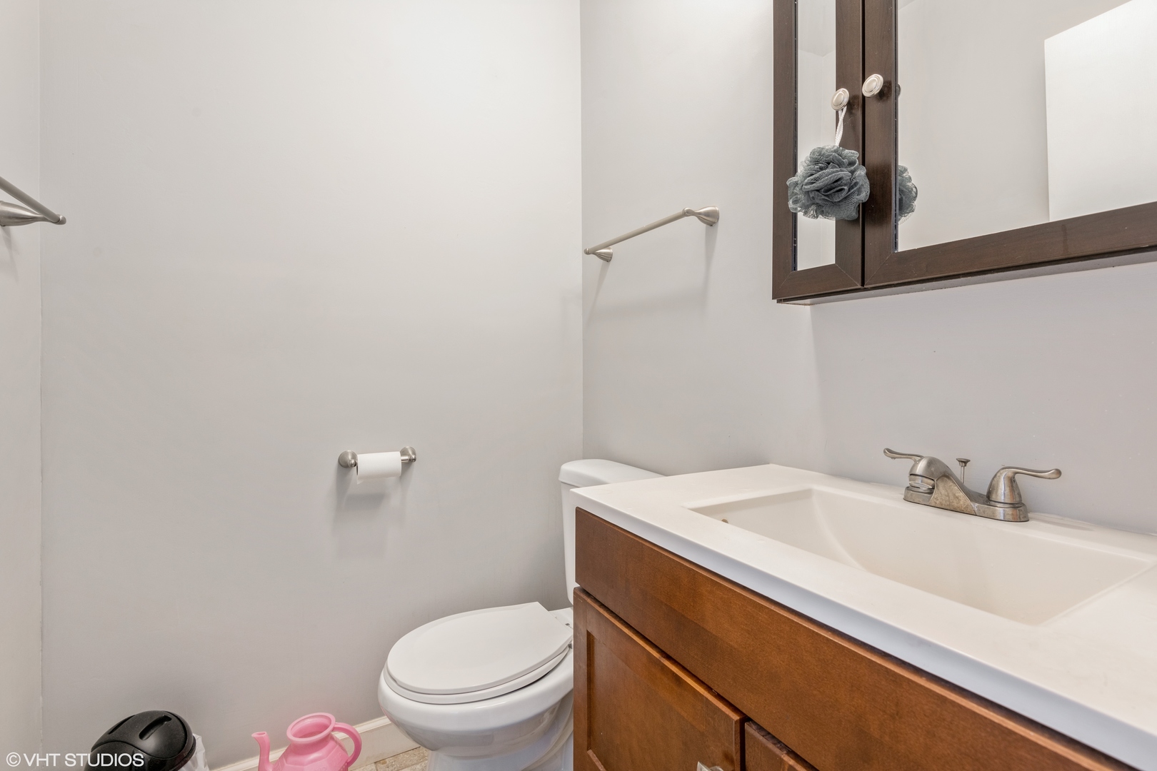 6331 N Fairfield Avenue 203 Property Photo 9
