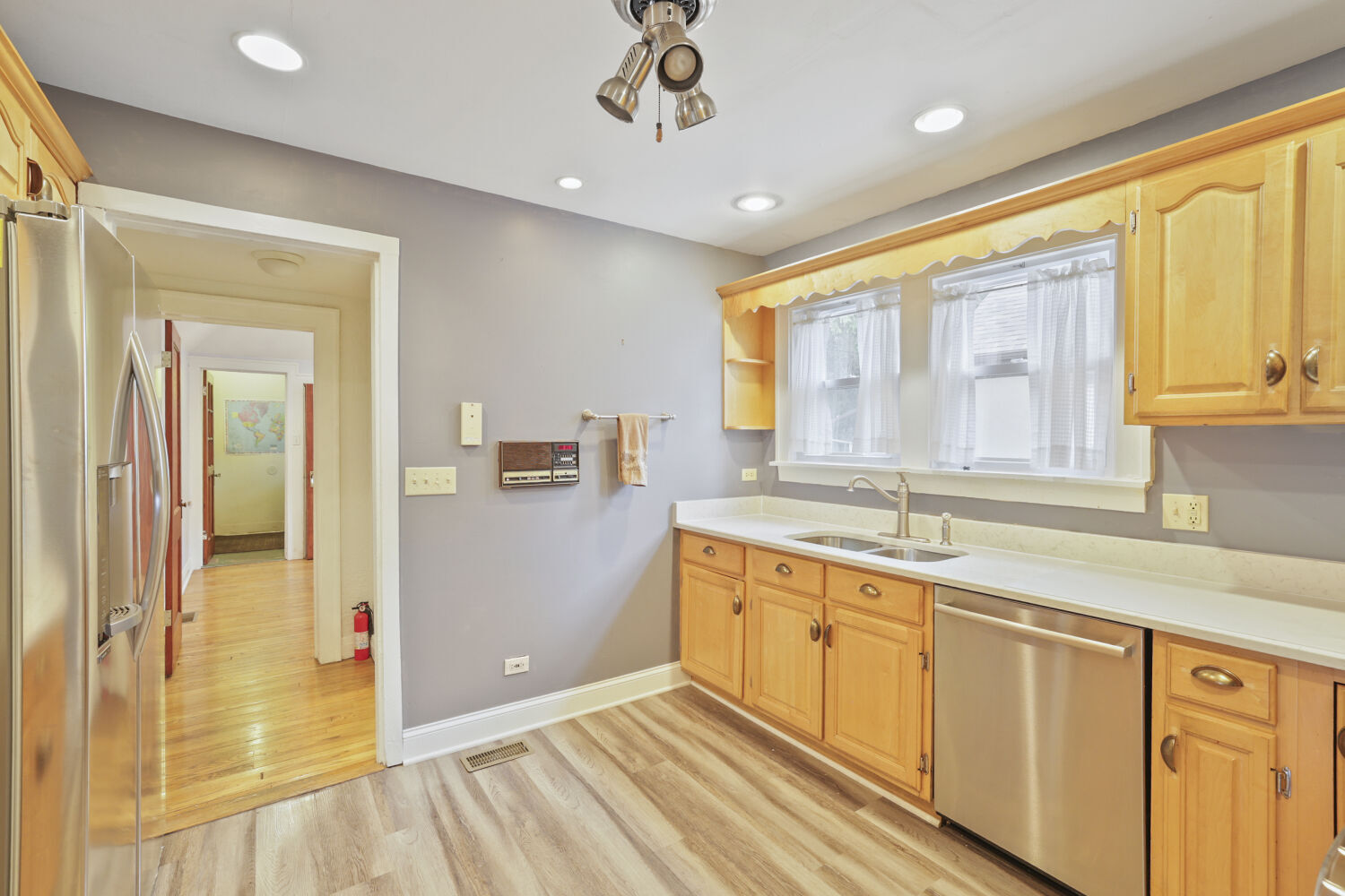 1608 Henry Place Property Photo 15