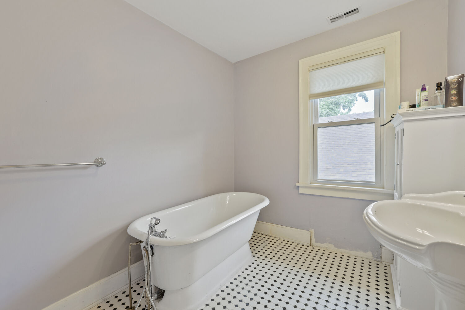 1608 Henry Place Property Photo 23